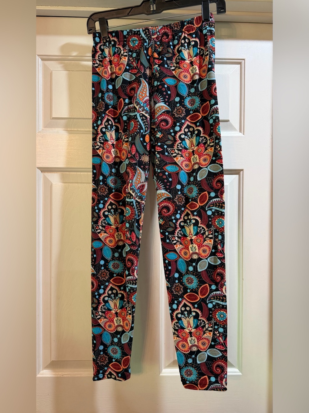 Black Floral-Print Leggings - Multicolor Pattern One Size